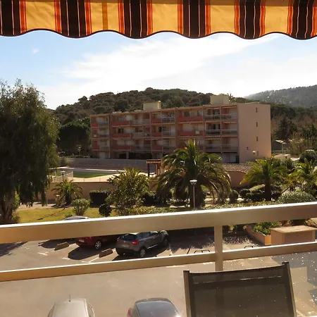 Avec Piscine, Tennis, Parking Et Acces Direct - - Fr-1-610-30 * Bormes-les-Mimosas